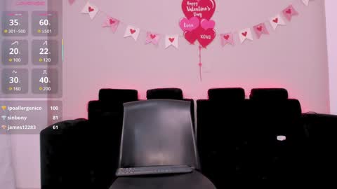 Mia online show from February 2, 4:00 pm