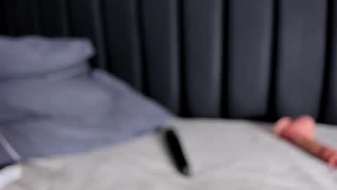 Snapshot of mia_holson chatting on February 16, 5:15 pm I am Mia online show from February 16, 5:15 pm