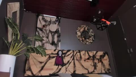 Val  online show from October 30, 11:22 am