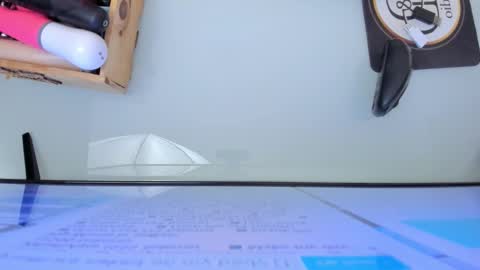    online show from January 4, 12:27 pm