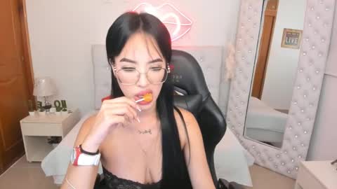    online show from January 10, 12:58 pm