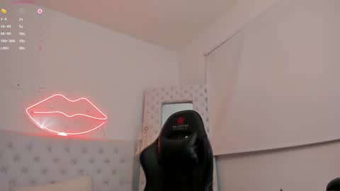    online show from January 25, 3:20 pm