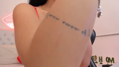    online show from February 5, 12:27 pm