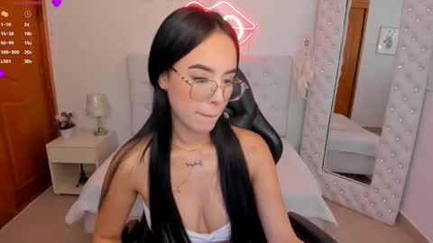    online show from March 6, 12:30 pm