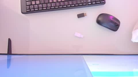    online show from October 3, 12:02 pm