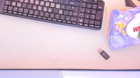    online show from October 25, 12:13 pm