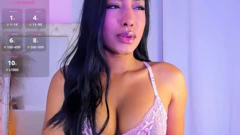 mia_juicy_ online show from February 16, 3:19 pm