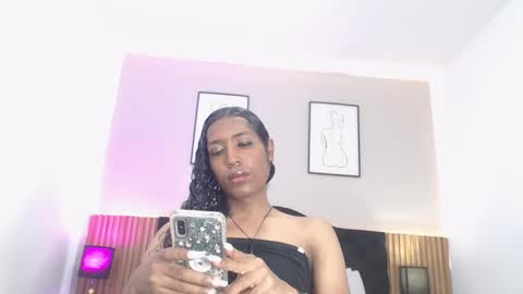 Mia online show from February 27, 6:08 pm