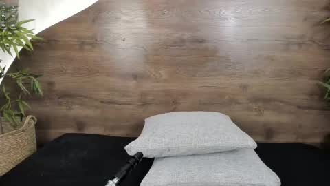 mia_lacy online show from November 22, 7:35 pm