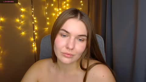 mia_lemm online show from October 10, 6:40 pm