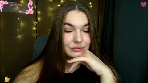 mia_lemm online show from November 4, 8:46 am