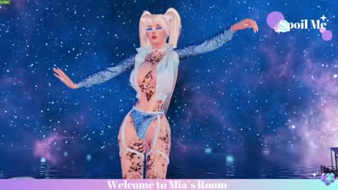 Snapshot of mia_lilah chatting on April 21, 4:23 pm Mia online show from April 21, 4:23 pm