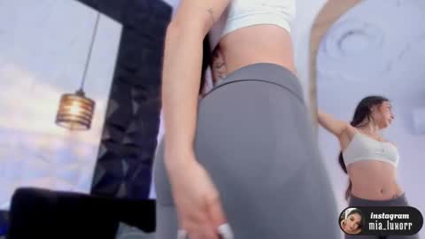 Snapshot of mia_luxor chatting on February 8, 11:46 am mia_luxor online show from February 8, 11:46 am