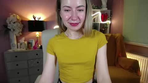 Mia online show from December 29, 2:31 pm