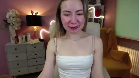 Mia online show from January 5, 10:43 am