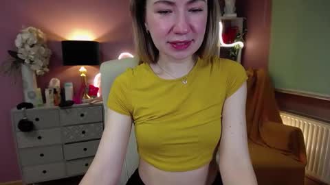 Mia online show from January 17, 8:02 am