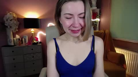 Mia online show from January 18, 7:49 am