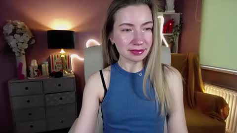 Mia online show from February 11, 10:48 am