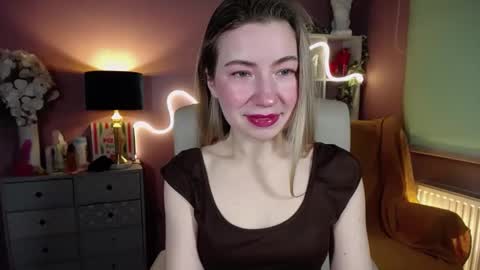 Mia online show from February 16, 7:37 am