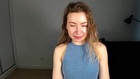 Mia online show from February 14, 7:38 am