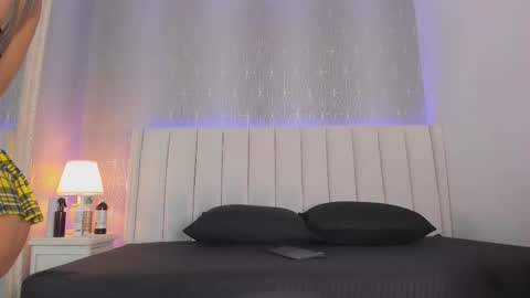    online show from February 26, 7:35 pm