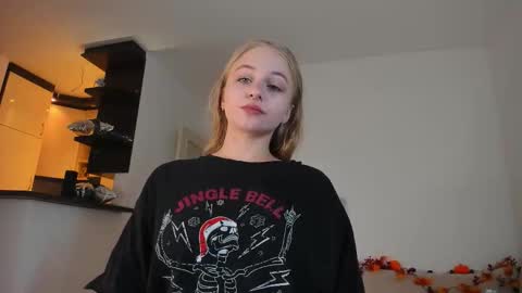 Mia here Appreciate your support online show from September 17, 10:39 am