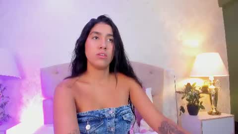 Snapshot of mia_montess chatting on July 6, 1:08 pm mia montess online show from July 6, 1:08 pm
