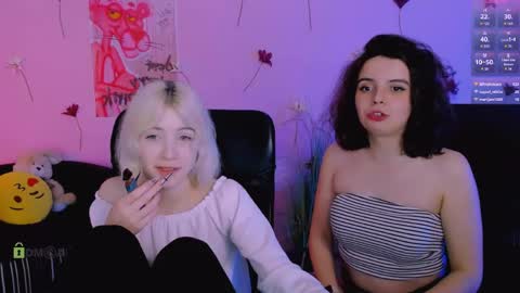 mia_mooon_ online show from May 19, 1:56 am