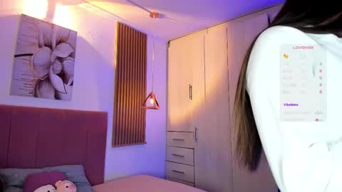 Mia Nevaeh - follow me online show from November 24, 9:14 pm