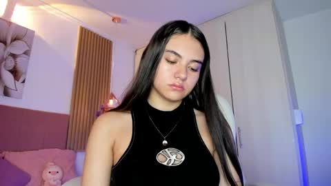 Mia Nevaeh - follow me online show from April 14, 8:04 pm