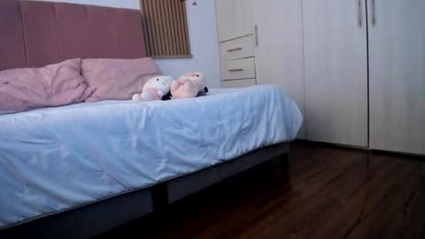 Mia Nevaeh - follow me online show from May 24, 7:52 pm