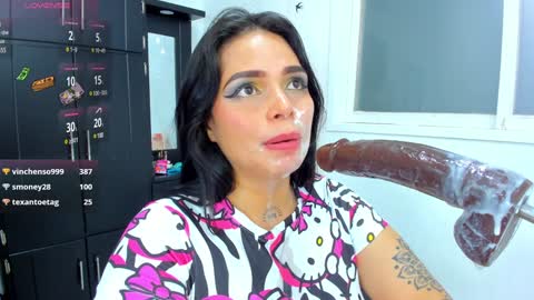 Snapshot of mia_novoa_2 chatting on January 29, 12:33 am mia novoa online show from January 29, 12:33 am