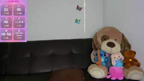 Snapshot of mia_phalmer chatting on March 23, 5:00 am Mia online show from March 23, 5:00 am