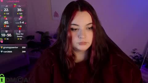 Mia online show from April 11, 7:45 am