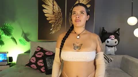 Snapshot of mia_rousse_dark chatting on September 20, 9:27 pm mia_rousse_dark online show from September 20, 9:27 pm