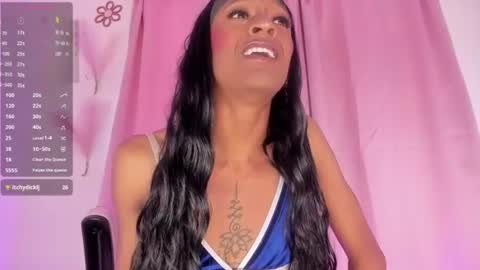 Snapshot of mia_royal chatting on July 14, 8:36 pm mia_royal online show from July 14, 8:36 pm