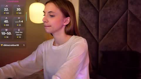 Snapshot of mia_silk chatting on January 31, 8:51 pm Mia online show from January 31, 8:51 pm