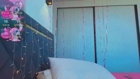 Mia online show from January 23, 7:43 am