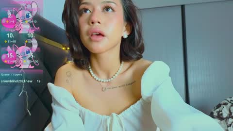 Mia online show from February 6, 12:59 pm