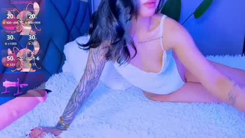 Mia online show from April 24, 5:59 pm