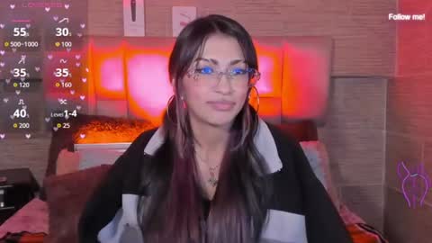 Mia online show from July 5, 4:19 am