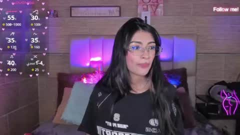Mia online show from August 1, 11:14 pm