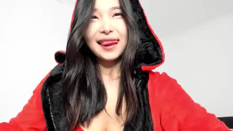 Snapshot of mia_soyun chatting on November 6, 5:03 pm Your Soyun online show from November 6, 5:03 pm