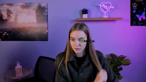 mia_starrr_ online show from November 10, 9:52 am