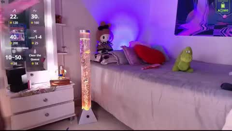 Mia  online show from March 7, 3:47 am