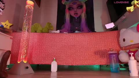 Mia  online show from March 30, 4:46 am