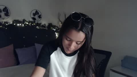 Snapshot of mia_sweetdc chatting on December 13, 7:53 pm mia_sweetdc online show from December 13, 7:53 pm