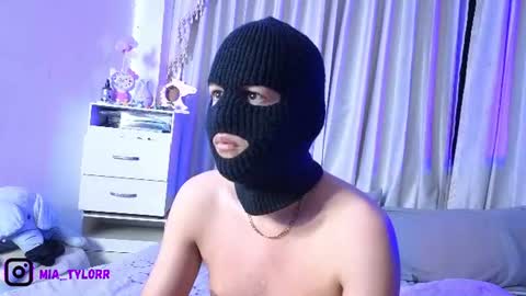 Snapshot of mia_tylor01 chatting on July 7, 3:31 am Mia Tylor online show from July 7, 3:31 am