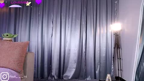 Snapshot of mia_v7 chatting on September 12, 2:33 am Mia online show from September 12, 2:33 am