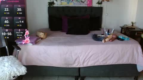 MIA  online show from September 21, 2:51 pm